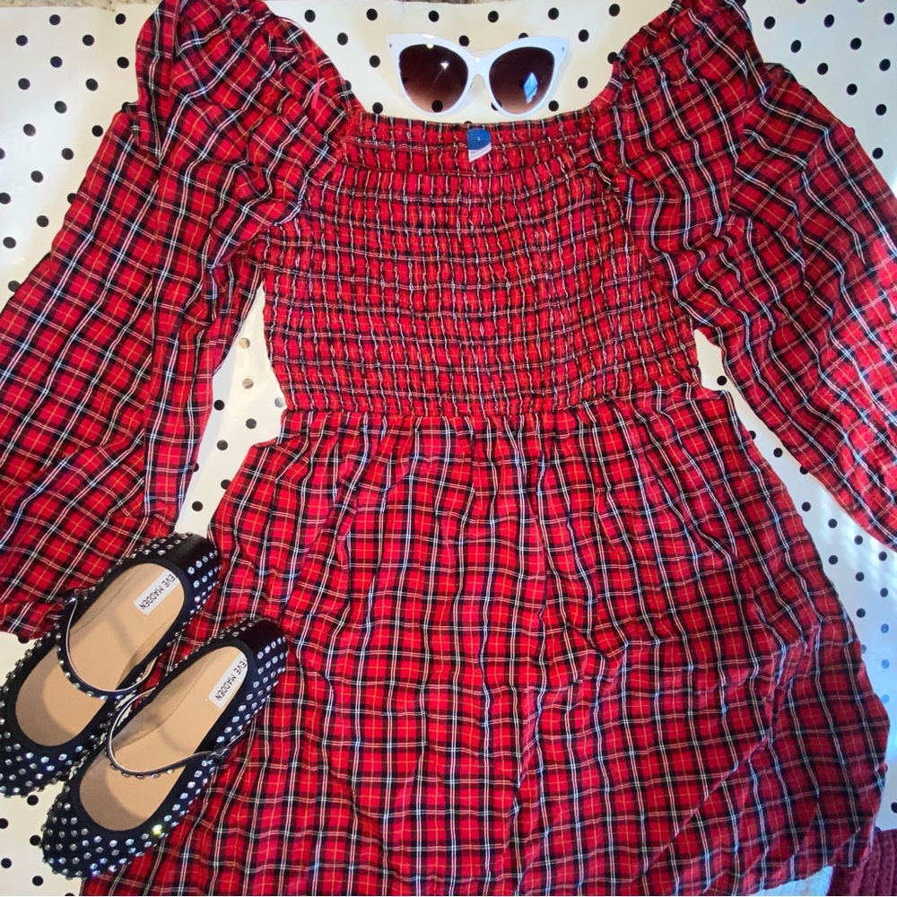 Old Navy red plaid mini dress sz L
